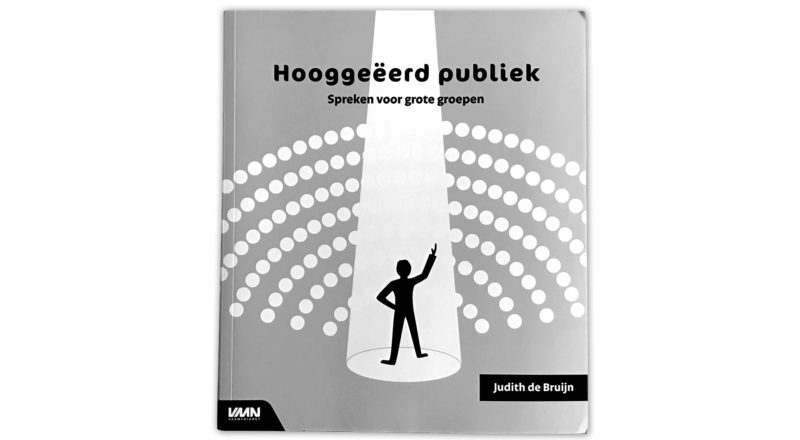 Hooggeëerd publiek
